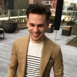 Meet your Posher, Logan